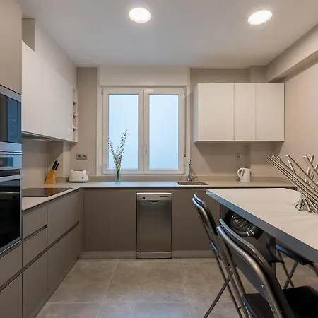 Ibarrola By People アパート